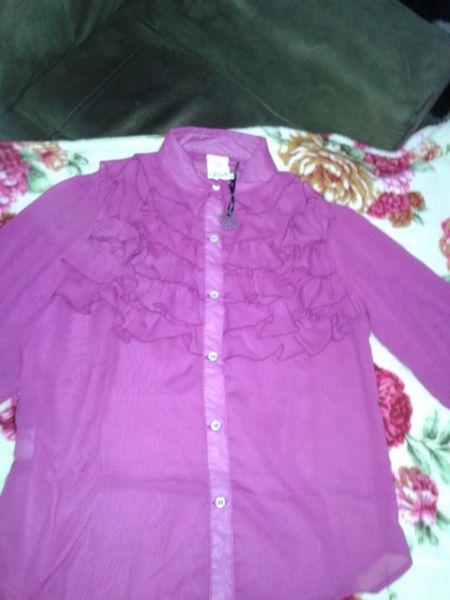 Camisa Babado roxo Tamanho M